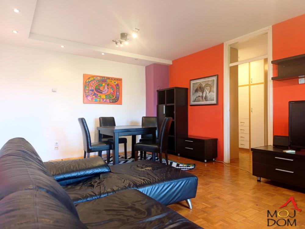 Slika 2 - Stan,NOVI SAD,BULEVAR,kv: 54, € 169900, ID: 1032598