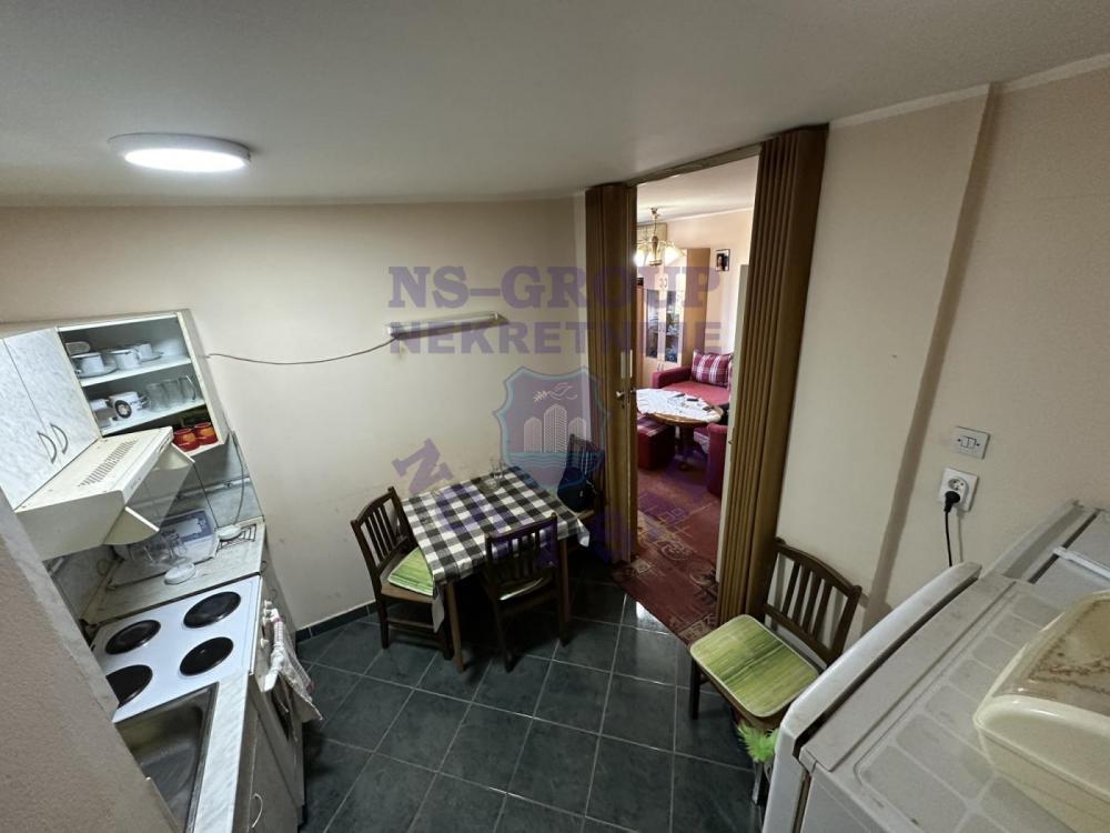 Slika 4 - Odlican jednoiposoban stan na Novom Naselju!