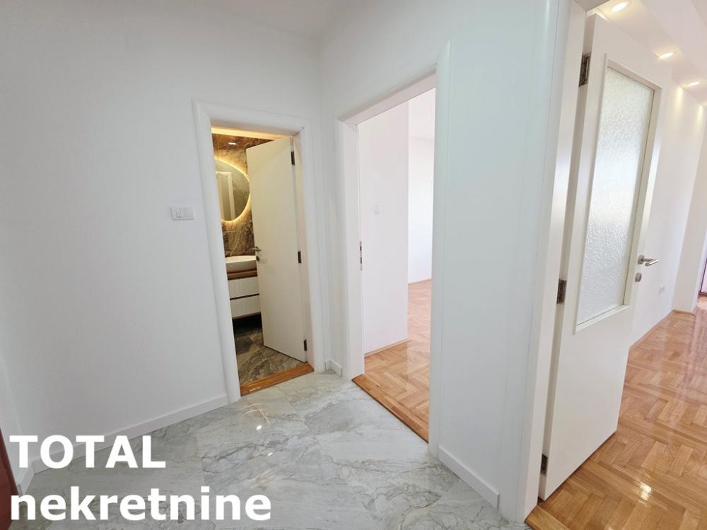 Slika 10 - Stan,NOVI SAD,NOVA DETELINARA,kv: 45.00, € 144000, ID: 1102952