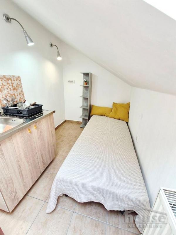 Slika 8 - Stan,NOVI SAD,CENTAR,kv: 29.00, € 82000, ID: 1066137