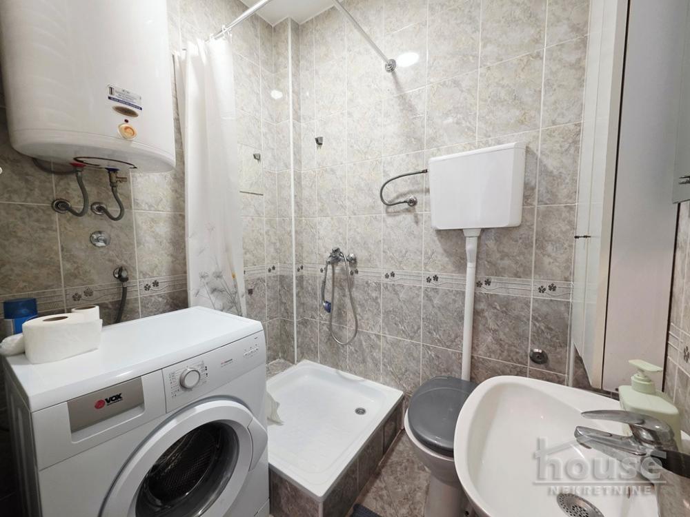 Slika 11 - Stan,NOVI SAD,CENTAR,kv: 29.00, € 82000, ID: 1066137