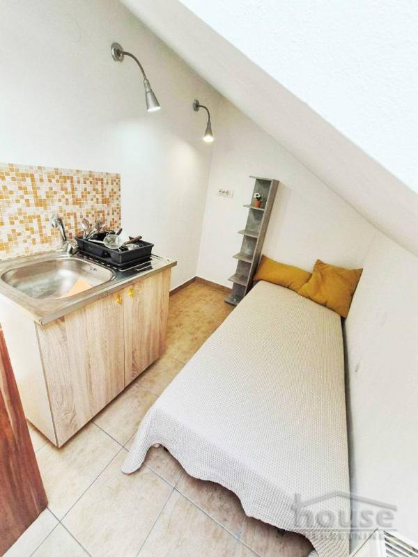 Slika 7 - Stan,NOVI SAD,CENTAR,kv: 29.00, € 82000, ID: 1066137