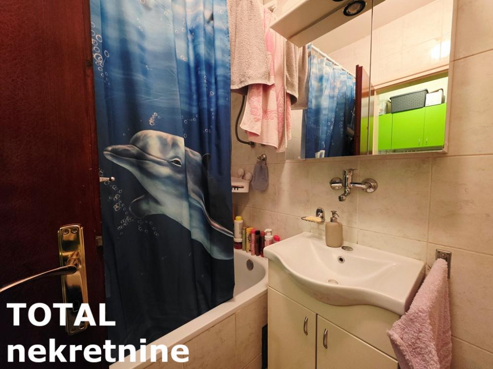 Slika 5 - Stan,NOVI SAD,BULEVAR,kv: 17.00, € 59000, ID: 1102981
