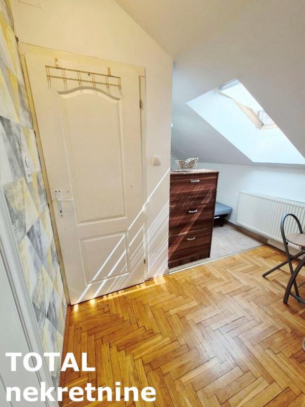 Slika 9 - Stan,NOVI SAD,CENTAR,kv: 29.00, € 82000, ID: 1102983