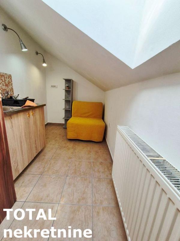 Slika 3 - Stan,NOVI SAD,CENTAR,kv: 29.00, € 82000, ID: 1102983