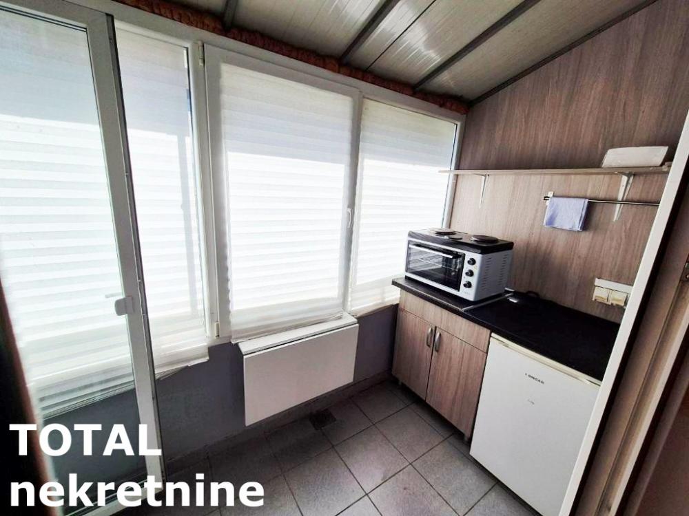 Slika 6 - Stan,NOVI SAD,CENTAR,kv: 29.00, € 82000, ID: 1102983
