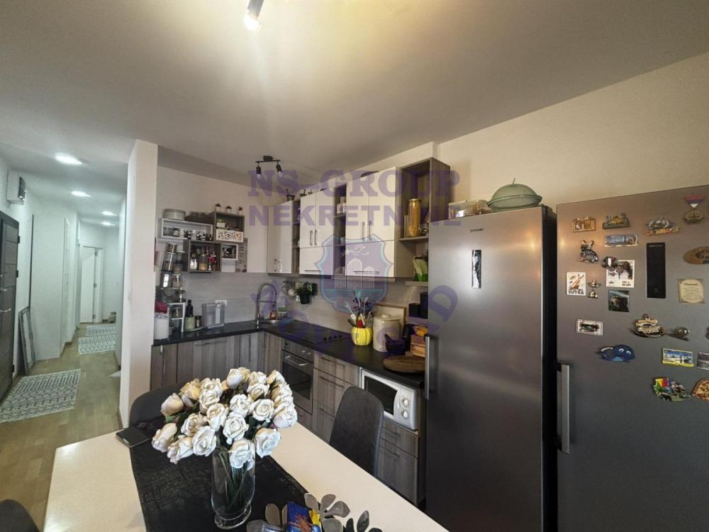 Slika 7 - Troiposoban, 72m2, Adice Novi Sad, sa terasom