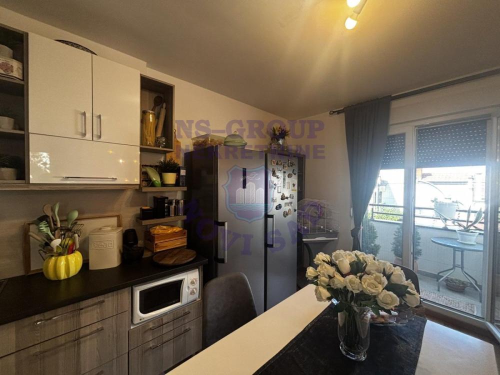Slika 8 - Troiposoban, 72m2, Adice Novi Sad, sa terasom