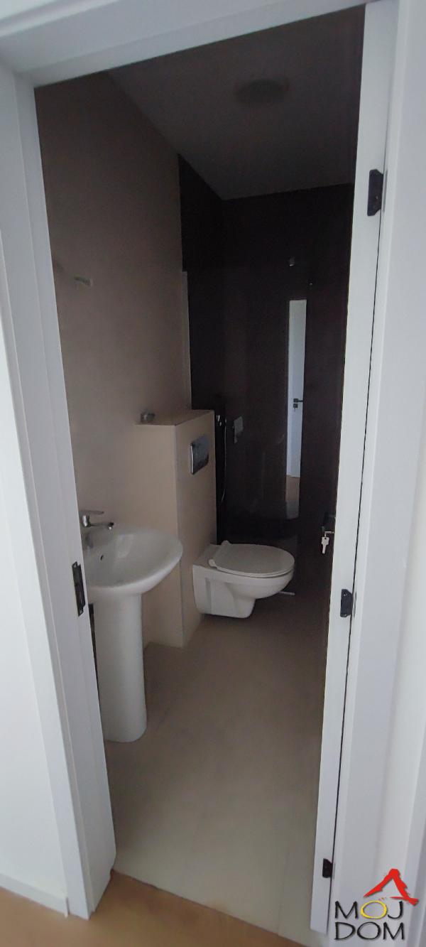 Slika 9 - Stan,PETROVARADIN,ALIBEGOVAC,kv: 82, € 195700, ID: 1032512