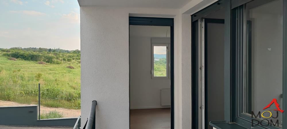 Slika 8 - Stan,PETROVARADIN,ALIBEGOVAC,kv: 82, € 195700, ID: 1032512