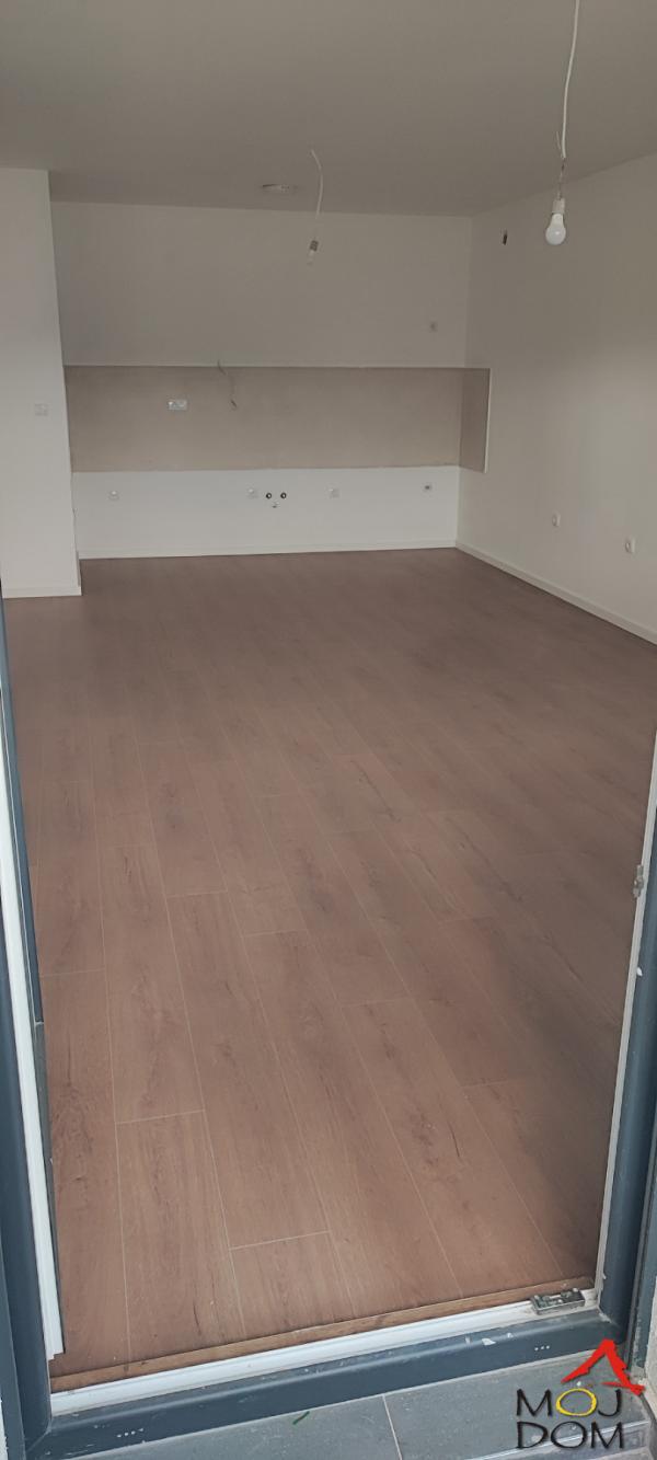 Slika 6 - Stan,PETROVARADIN,ALIBEGOVAC,kv: 82, € 195700, ID: 1032512