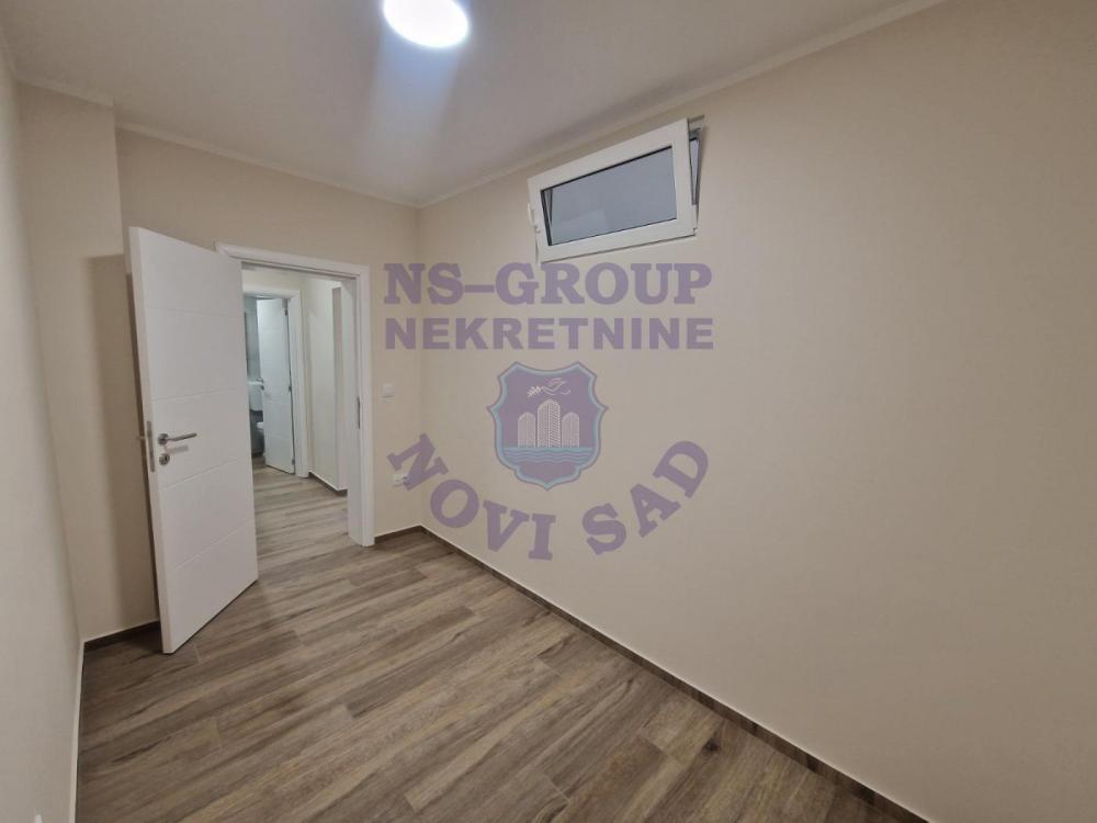 Slika 6 - Jednoiposoban, 41m2, Novo naselje Novi Sad, sa terasom