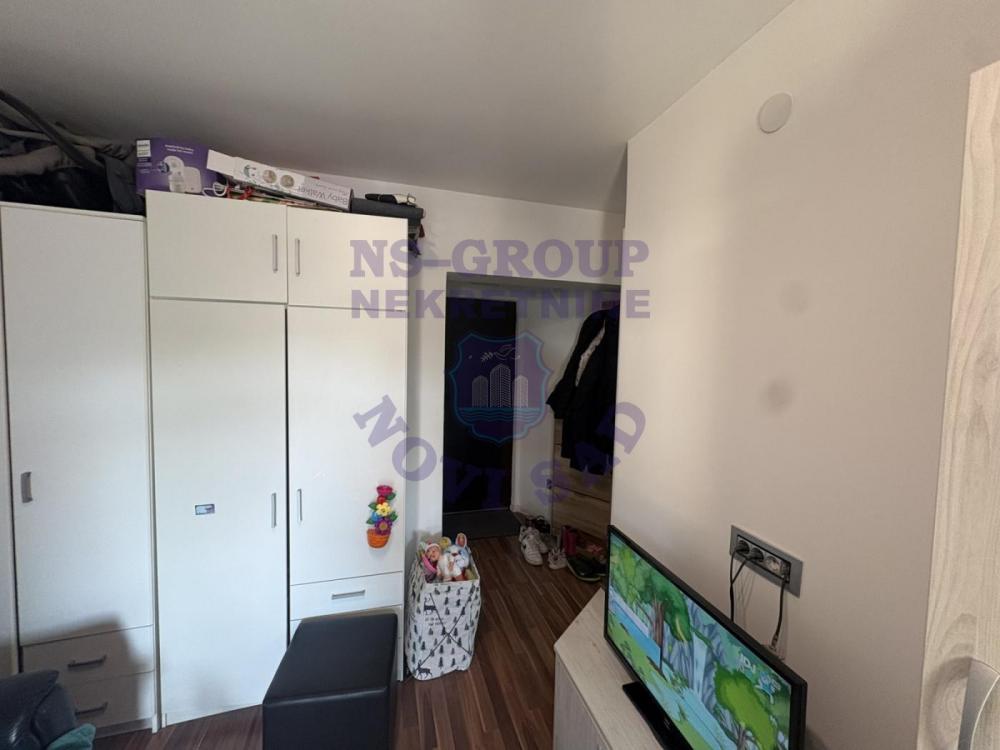 Slika 3 - Jednoiposoban, 33m2, Telep Novi Sad, sa terasom