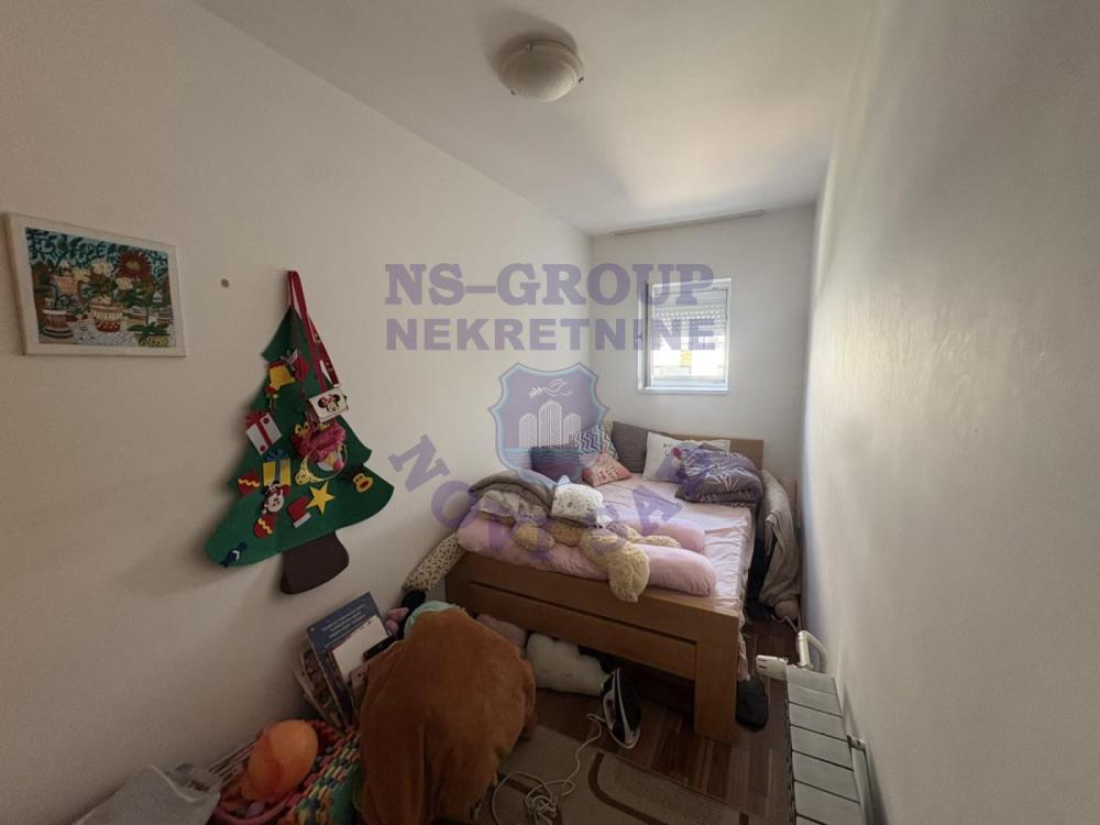 Slika 1 - Jednoiposoban, 33m2, Telep Novi Sad, sa terasom