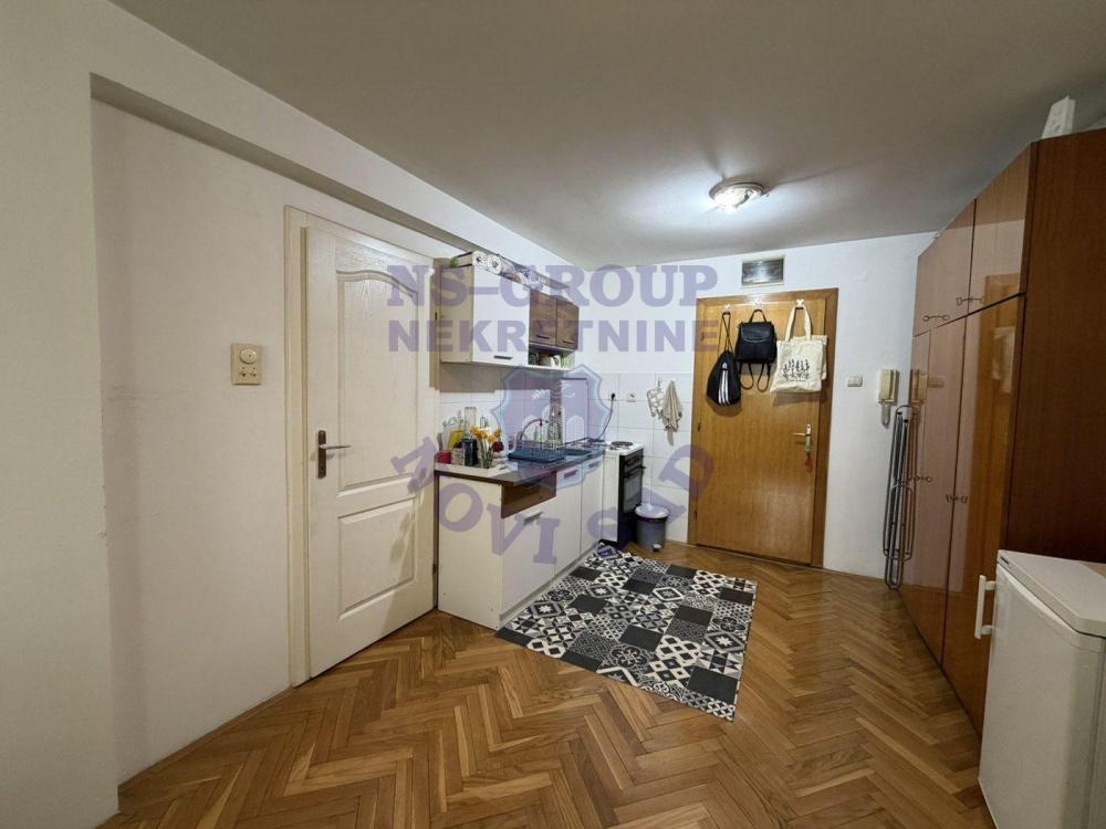 Slika 2 - Prodaja stana, 26m2, Grbavica Novi Sad, ima lift