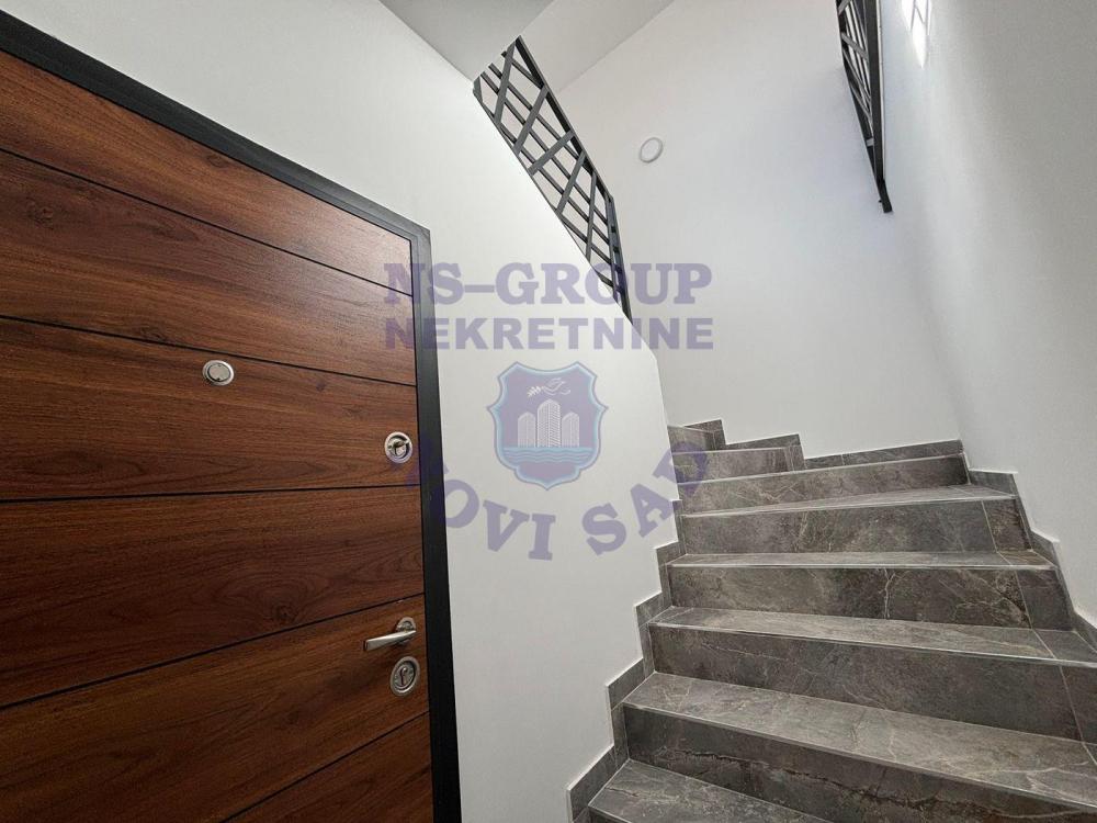 Slika 3 - Četvorosoban, 110m2, Bulevar patrijarha Pavla (Somborski bulevar) Novi Sad, sa terasom