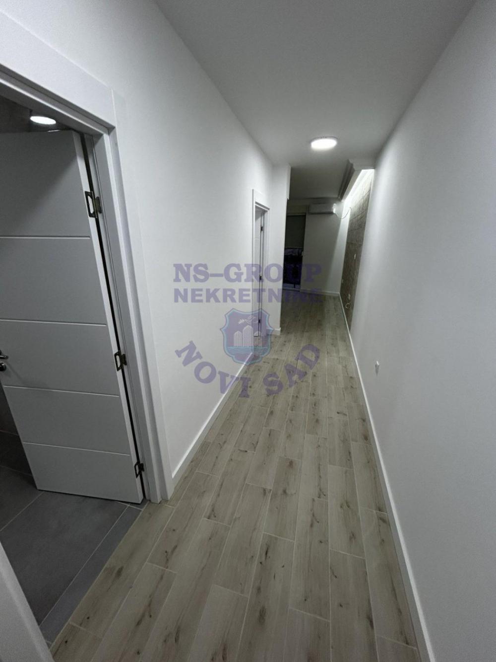 Slika 0 - Jednoiposoban, 36m2, Adice Novi Sad, sa terasom
