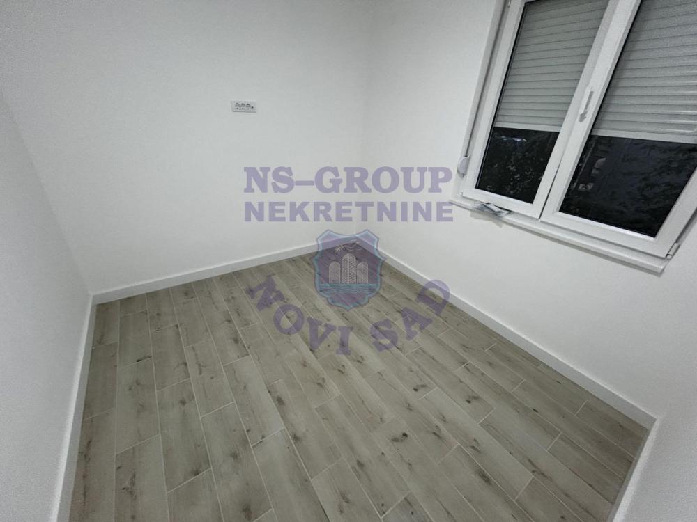 Slika 4 - Jednoiposoban, 36m2, Adice Novi Sad, sa terasom