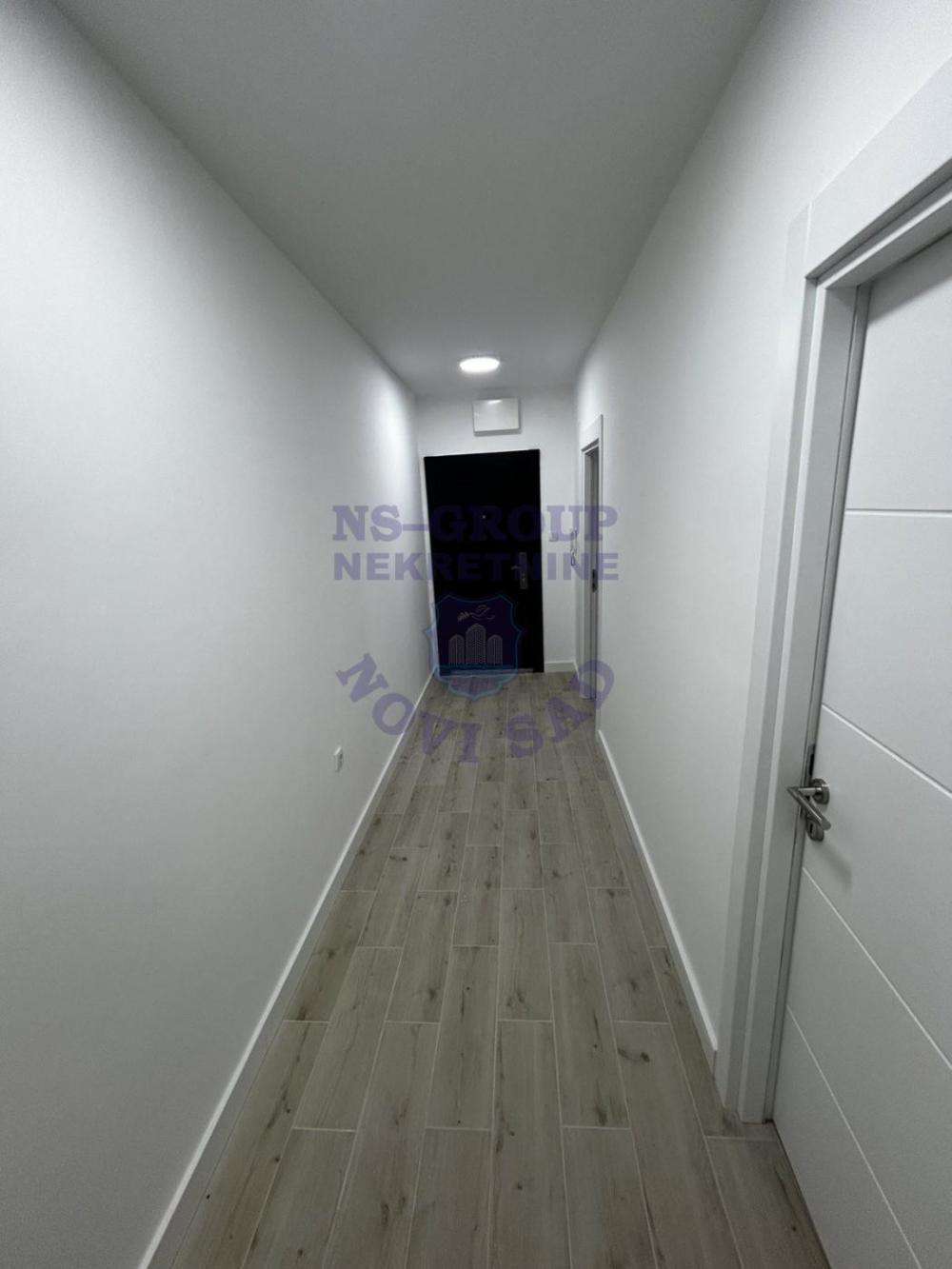 Slika 2 - Jednoiposoban, 36m2, Adice Novi Sad, sa terasom