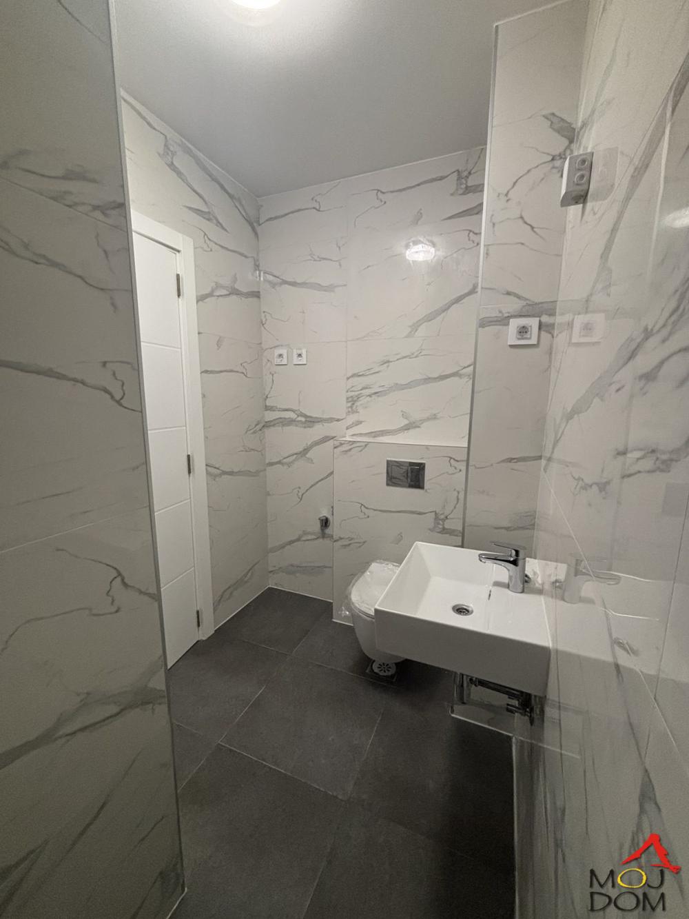 Slika 8 - Stan,NOVI SAD,NOVO NASELJE,kv: 36, € 117200, ID: 1032400