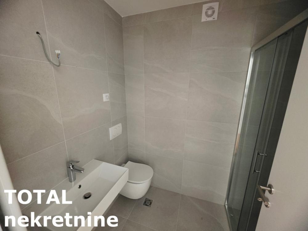 Slika 8 - Stan,NOVI SAD,TELEP,kv: 40.00, € 125000, ID: 1102977