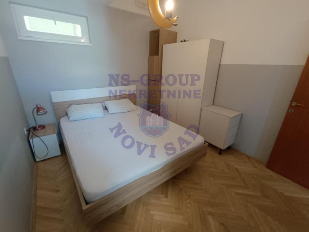 Slika 4 - Trosoban 110m2 Centar Novi Sad