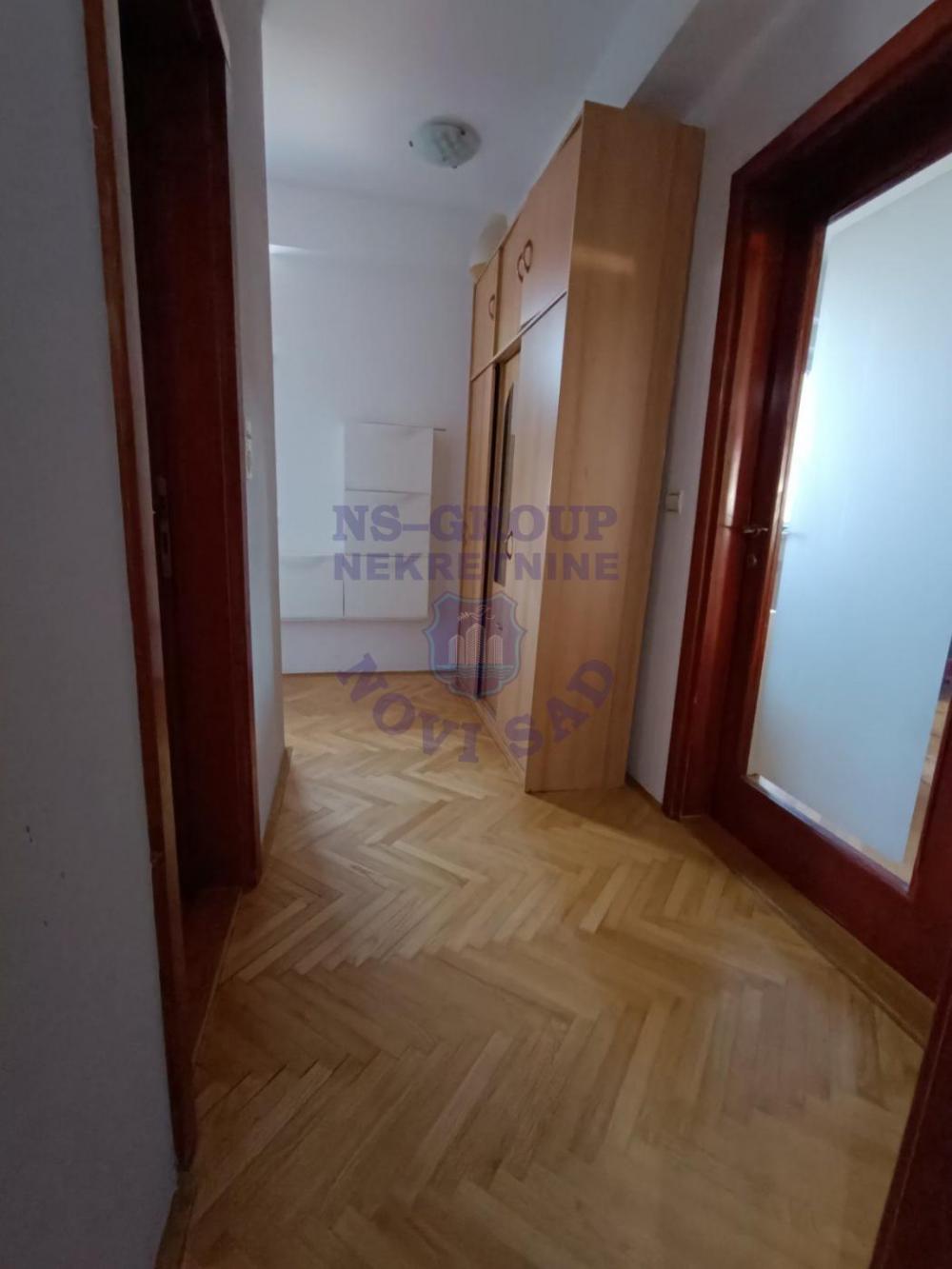 Slika 7 - Jedinstvena nekretnina u centru Novog Sada ! 