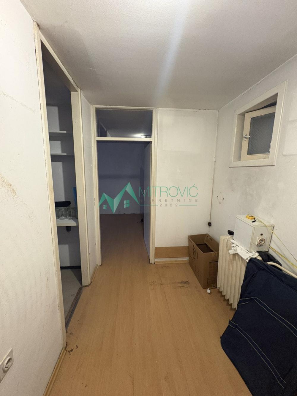 Slika 3 - Jednosoban stan sa dvorištem na Limanu 3 (Šifra: 1004568) 