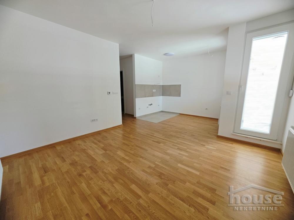 Slika 2 - Stan,NOVI SAD,TELEP,kv: 40.00, € 125000, ID: 1066131