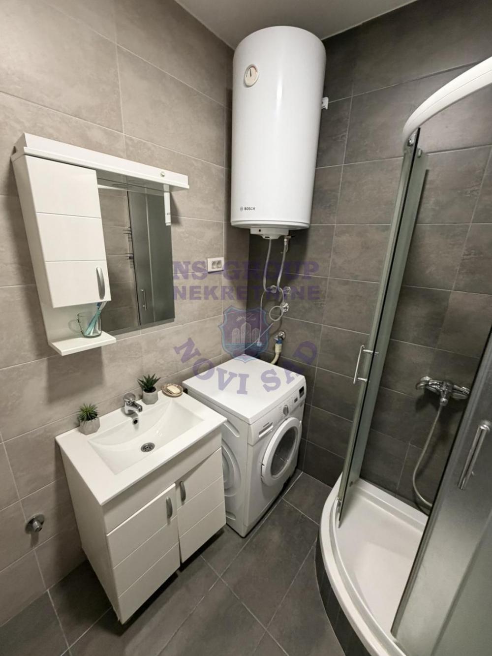 Slika 8 - Odličan jednoiposoban stan na Novoj Detelinari!