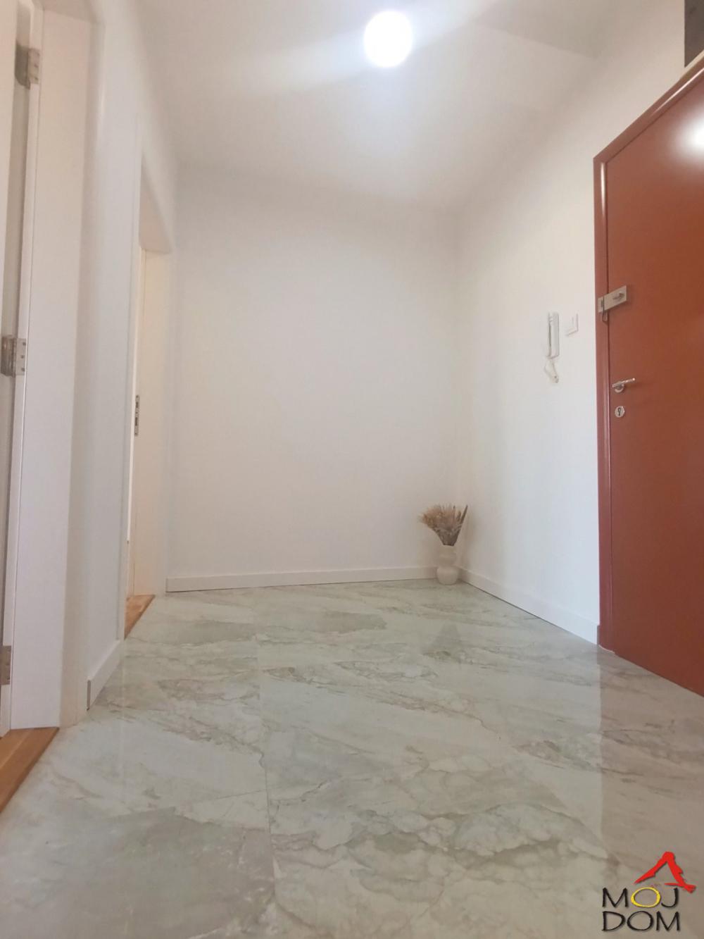 Slika 6 - Stan,NOVI SAD,NOVA DETELINARA,kv: 45, € 148350, ID: 1032523