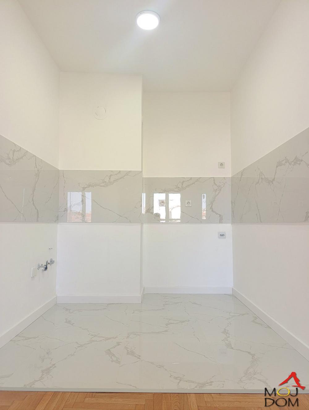 Slika 1 - Stan,NOVI SAD,NOVA DETELINARA,kv: 45, € 148350, ID: 1032523
