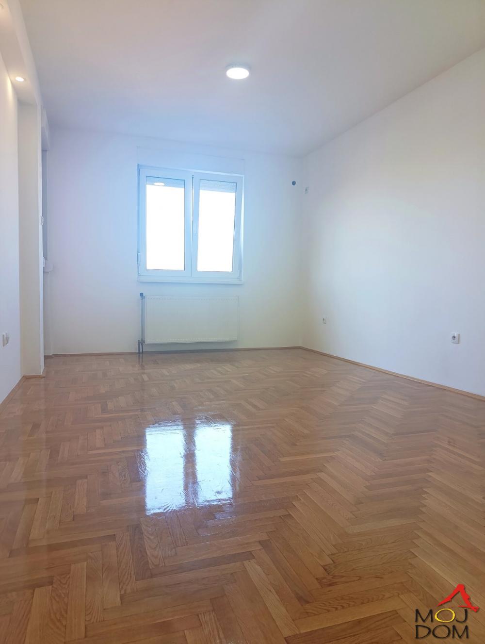 Slika 2 - Stan,NOVI SAD,NOVA DETELINARA,kv: 45, € 148350, ID: 1032523