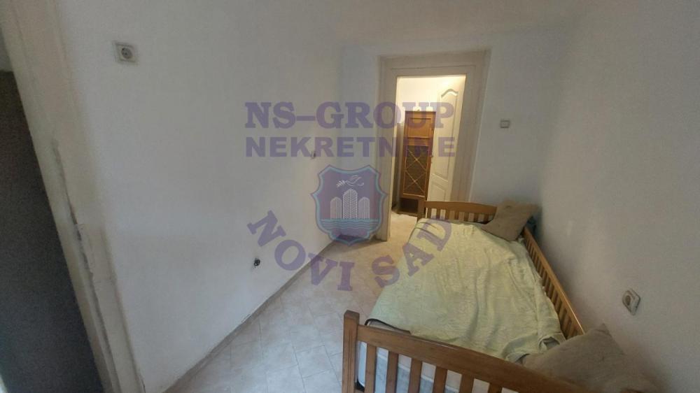 Slika 4 - Odlican dvosoban stan na Spensu!