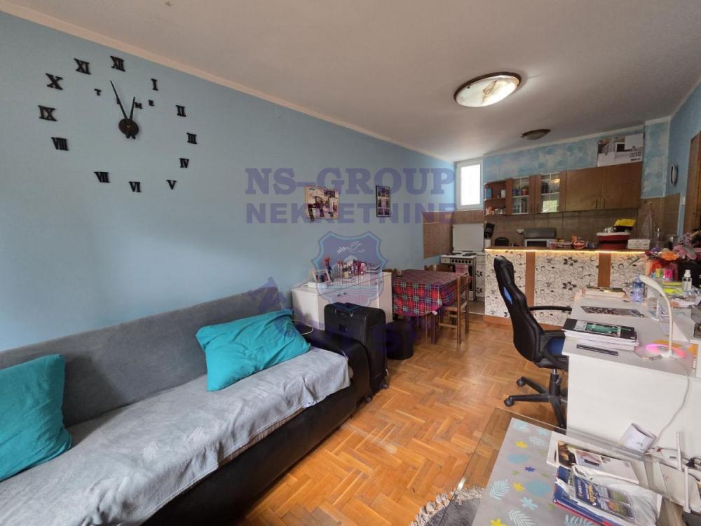 Slika 1 - Prodaja stana, 29m2, Bulevar Evrope Novi Sad, sa terasom, ima lift