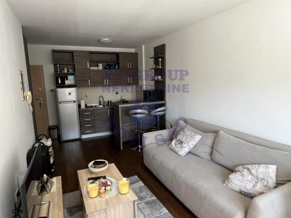 Slika 7 - Prodaja stana, 25m2, Bulevar Evrope Novi Sad, ima lift