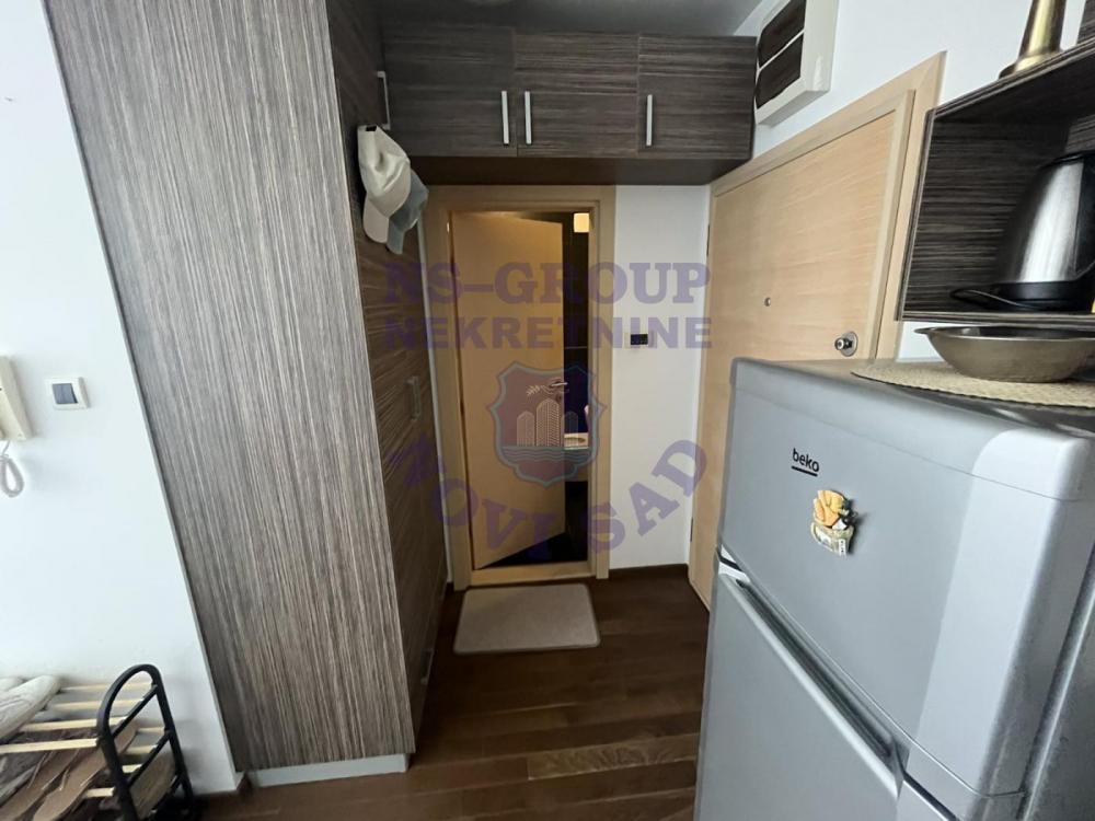 Slika 3 - Prodaja stana, 25m2, Bulevar Evrope Novi Sad, ima lift