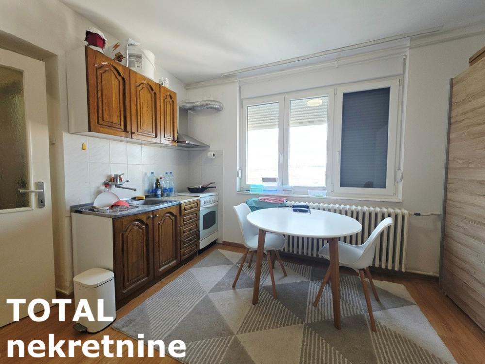 Slika 5 - Stan,NOVI SAD,CENTAR,kv: 33.00, € 90000, ID: 1102978
