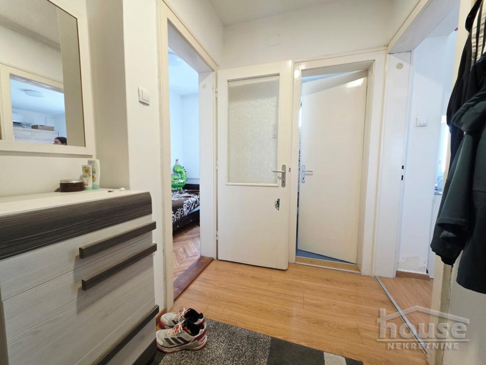 Slika 10 - Stan,NOVI SAD,CENTAR,kv: 33.00, € 90000, ID: 1066132