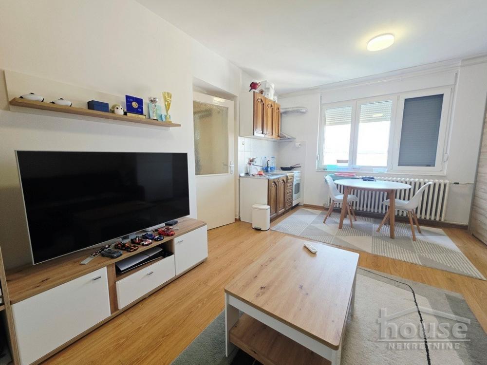 Slika 2 - Stan,NOVI SAD,CENTAR,kv: 33.00, € 90000, ID: 1066132