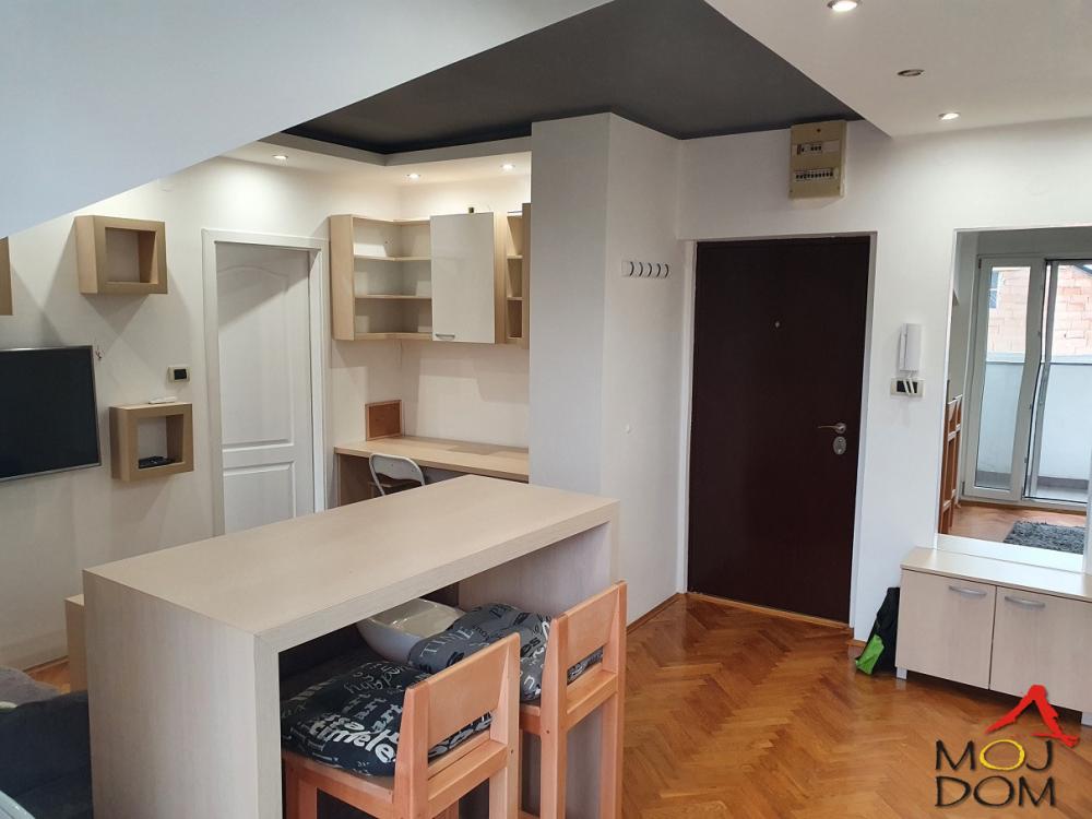 Slika 3 - Stan,NOVI SAD,CENTAR,kv: 40, € 117900, ID: 1027040