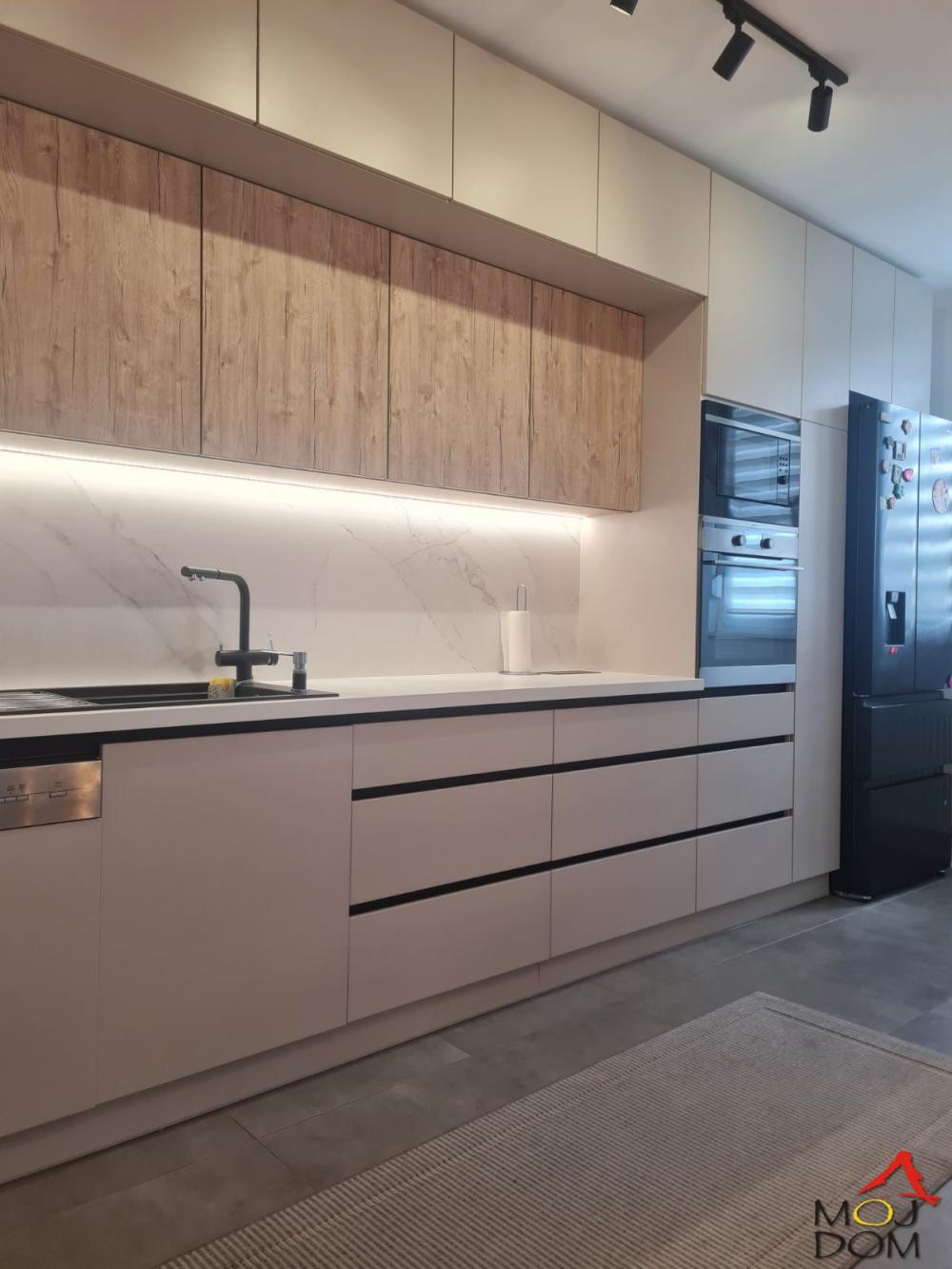 Slika 11 - Stan,NOVI SAD,TELEP,kv: 162, € 329600, ID: 1029612