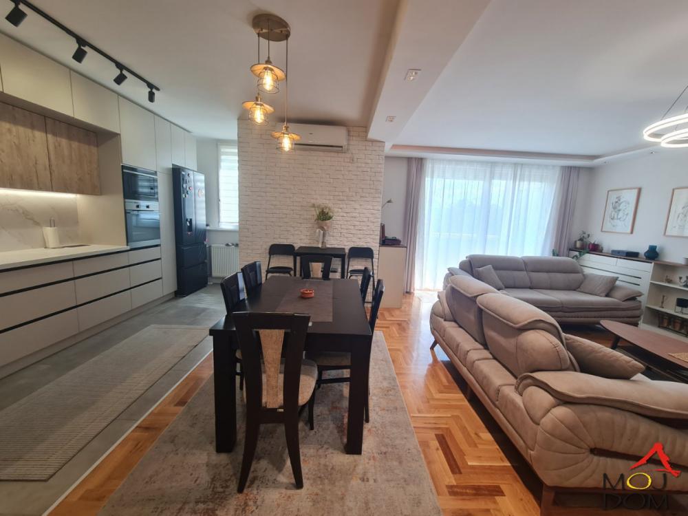 Slika 6 - Stan,NOVI SAD,TELEP,kv: 162, € 329600, ID: 1029612