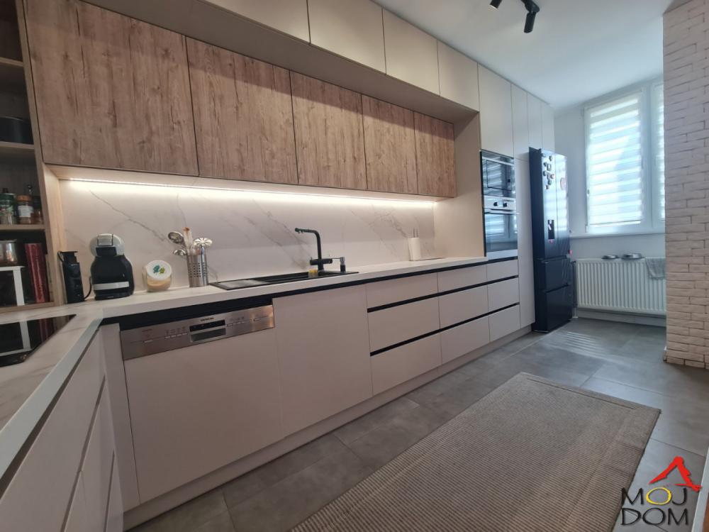 Slika 10 - Stan,NOVI SAD,TELEP,kv: 162, € 329600, ID: 1029612
