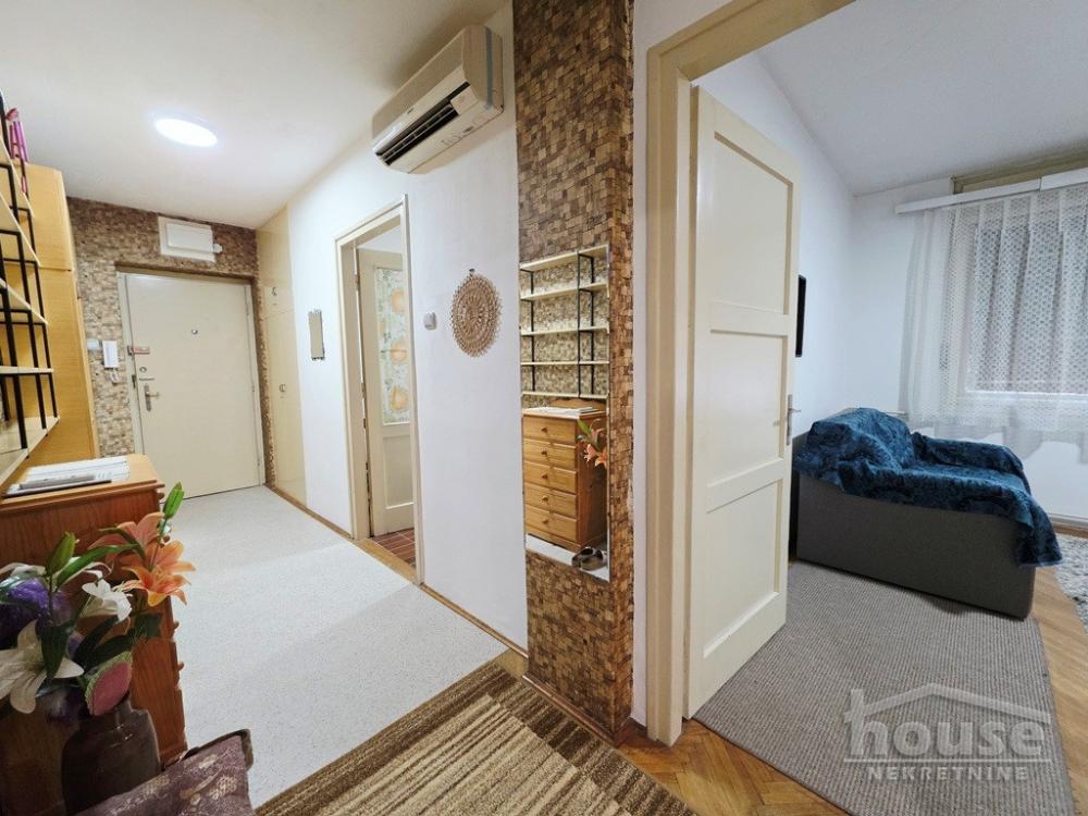 Slika 11 - Stan,NOVI SAD,CENTAR,kv: 58.00, € 190000, ID: 1066133