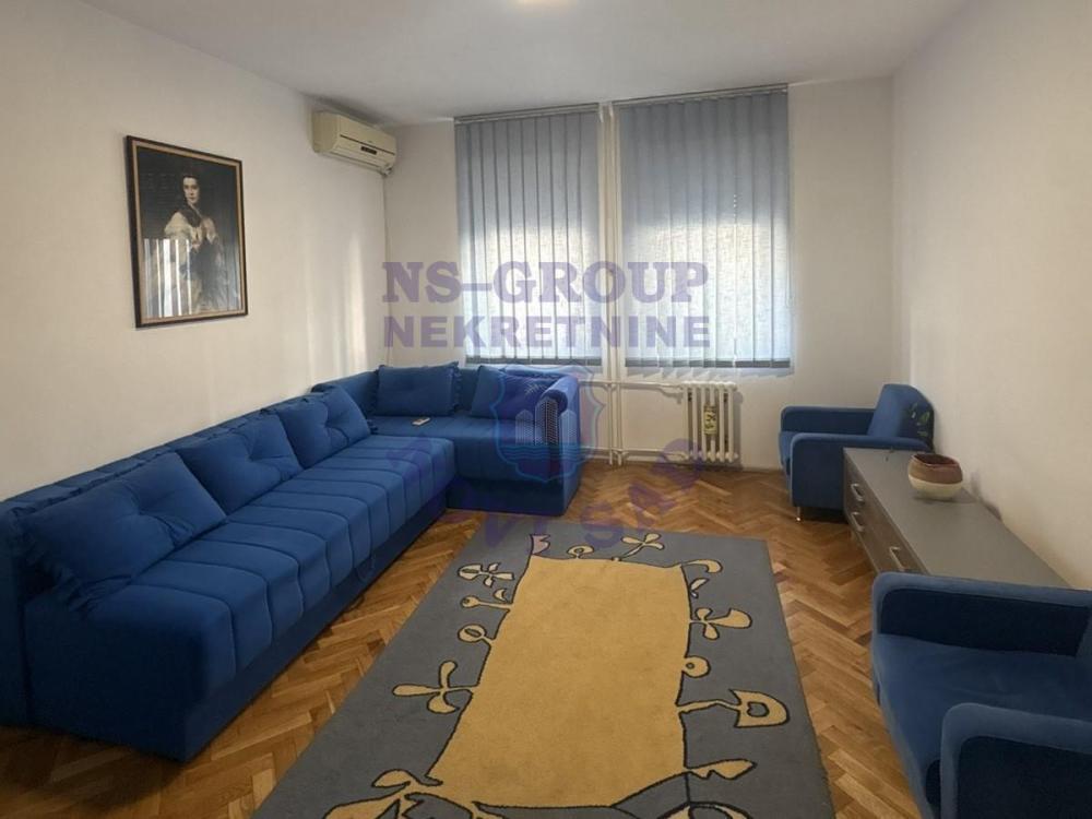 Glavna slika -Prodaja stana, 26m2, Grbavica Novi Sad, ima lift