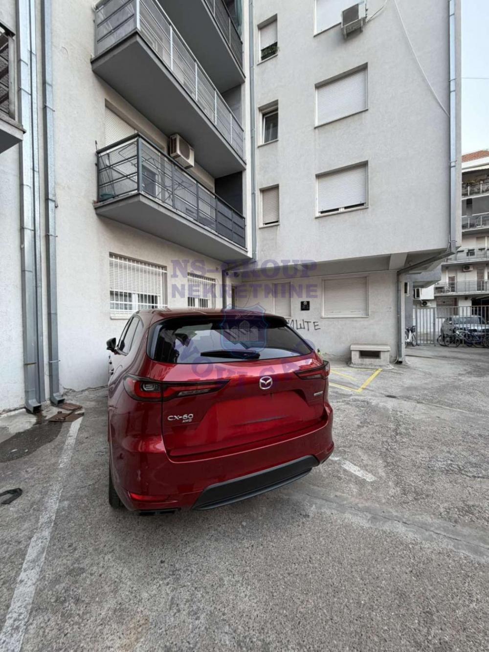 Slika 9 - Fenomenalan duplex u Ćirpanovoj ulici sa parking mestom 90m2 Šifra: 575850