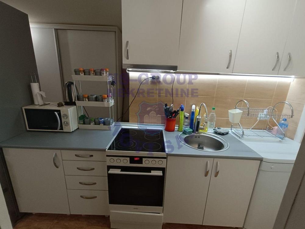 Slika 7 - Odlicna garsonjera na potezu Bulevara Oslobodjenja!