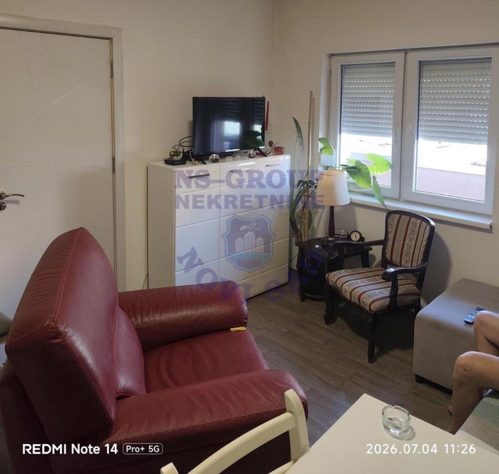 Slika 8 - Jednoiposoban, 35m2, Adice Novi Sad, sa terasom