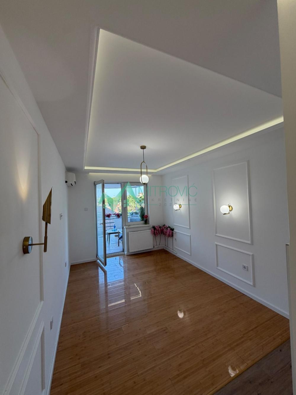 Slika 3 - Luksuzna renovirana garsonjera 26m² – Socijalno (šifra oglasa 1004589) 